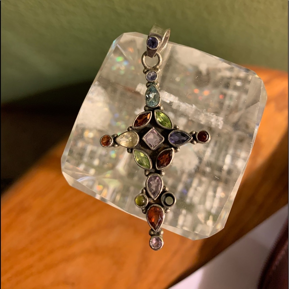Cross pendant for repair.